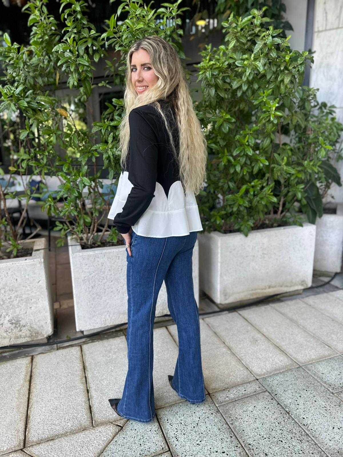 Contrast Flare Long Sleeve Knit Top