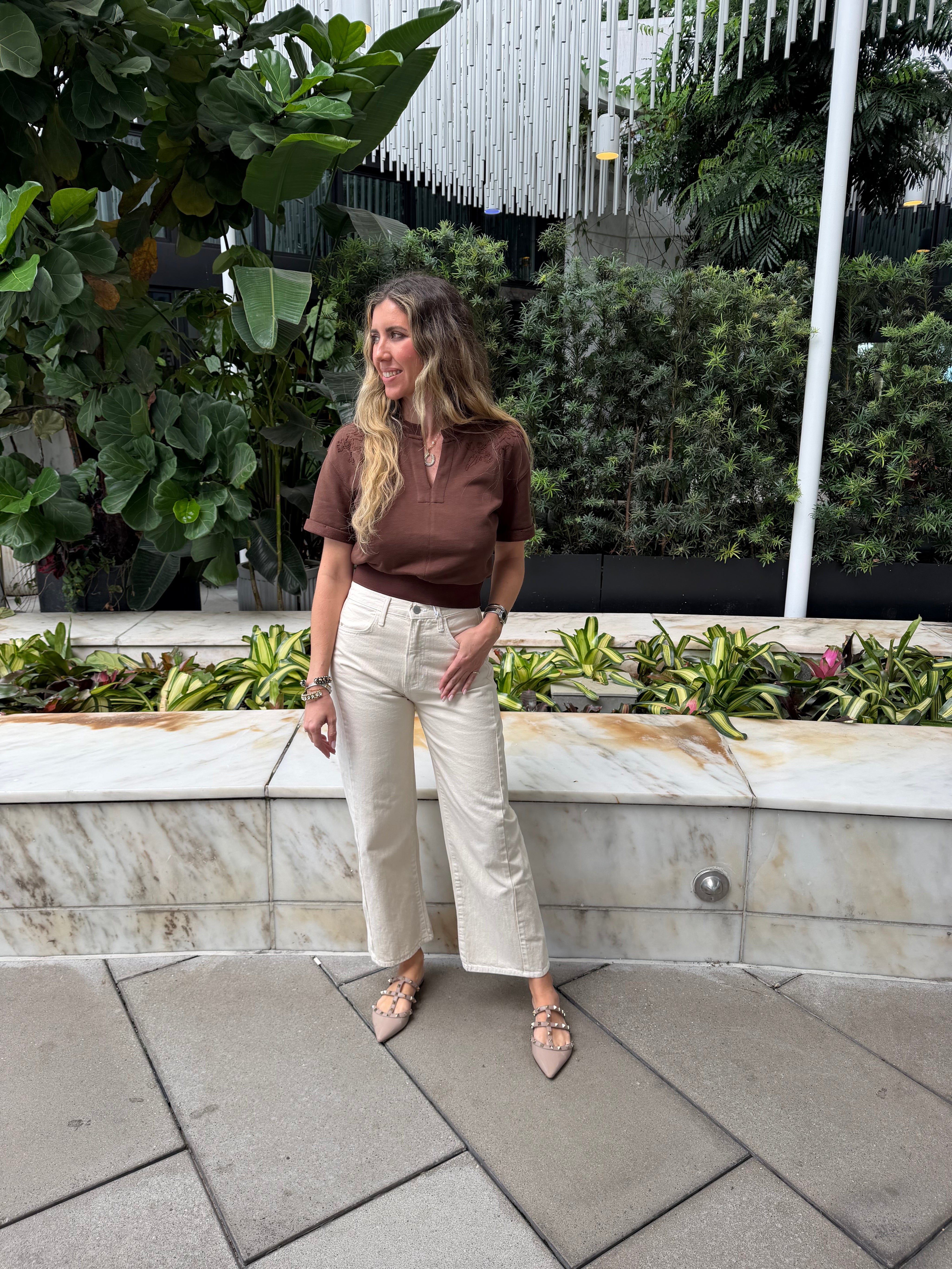 Mid Rise Relaxed Barrel Jean