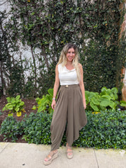 Ruched Solid Pants