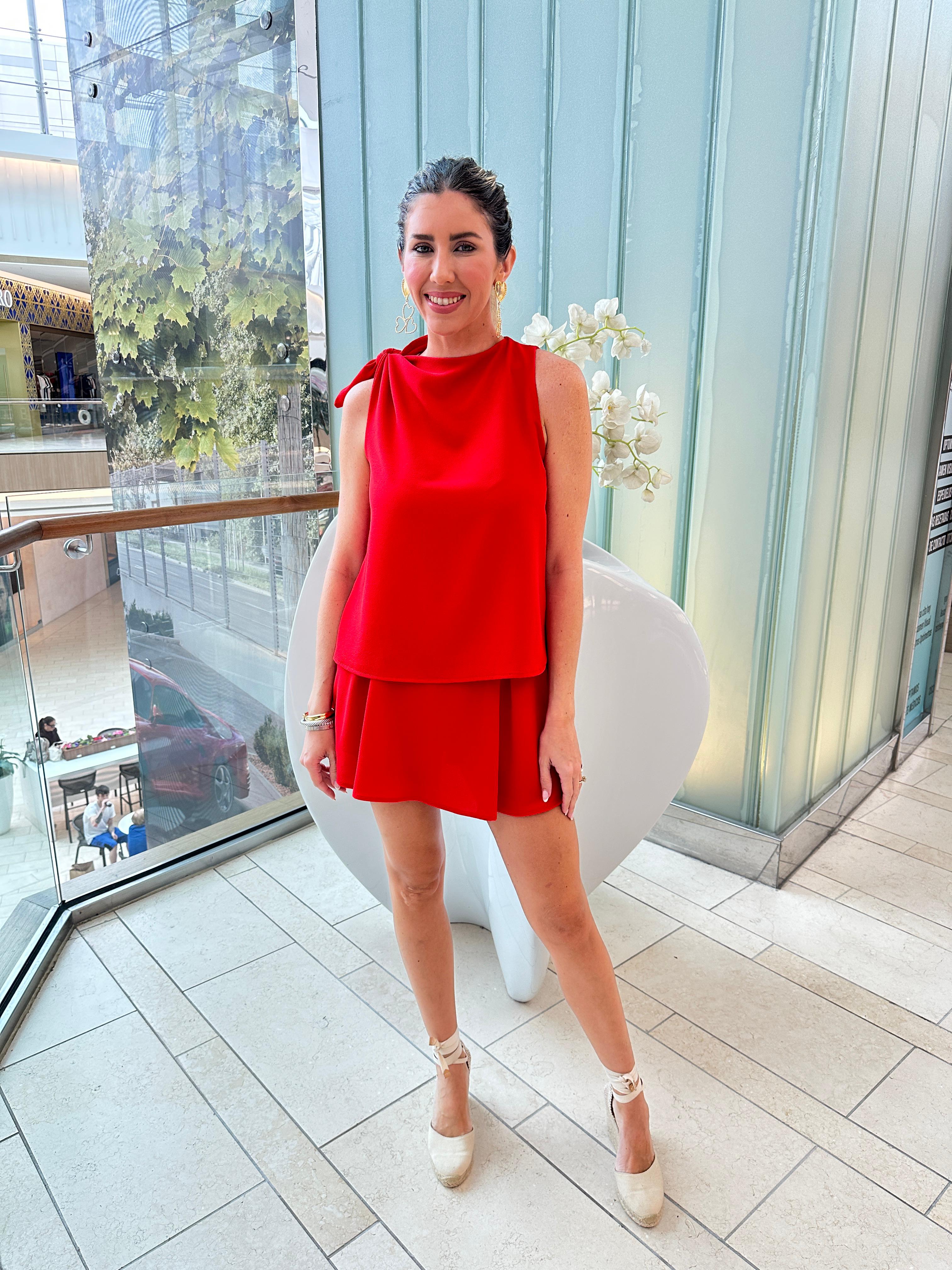 Textured Solid Pleated Skort