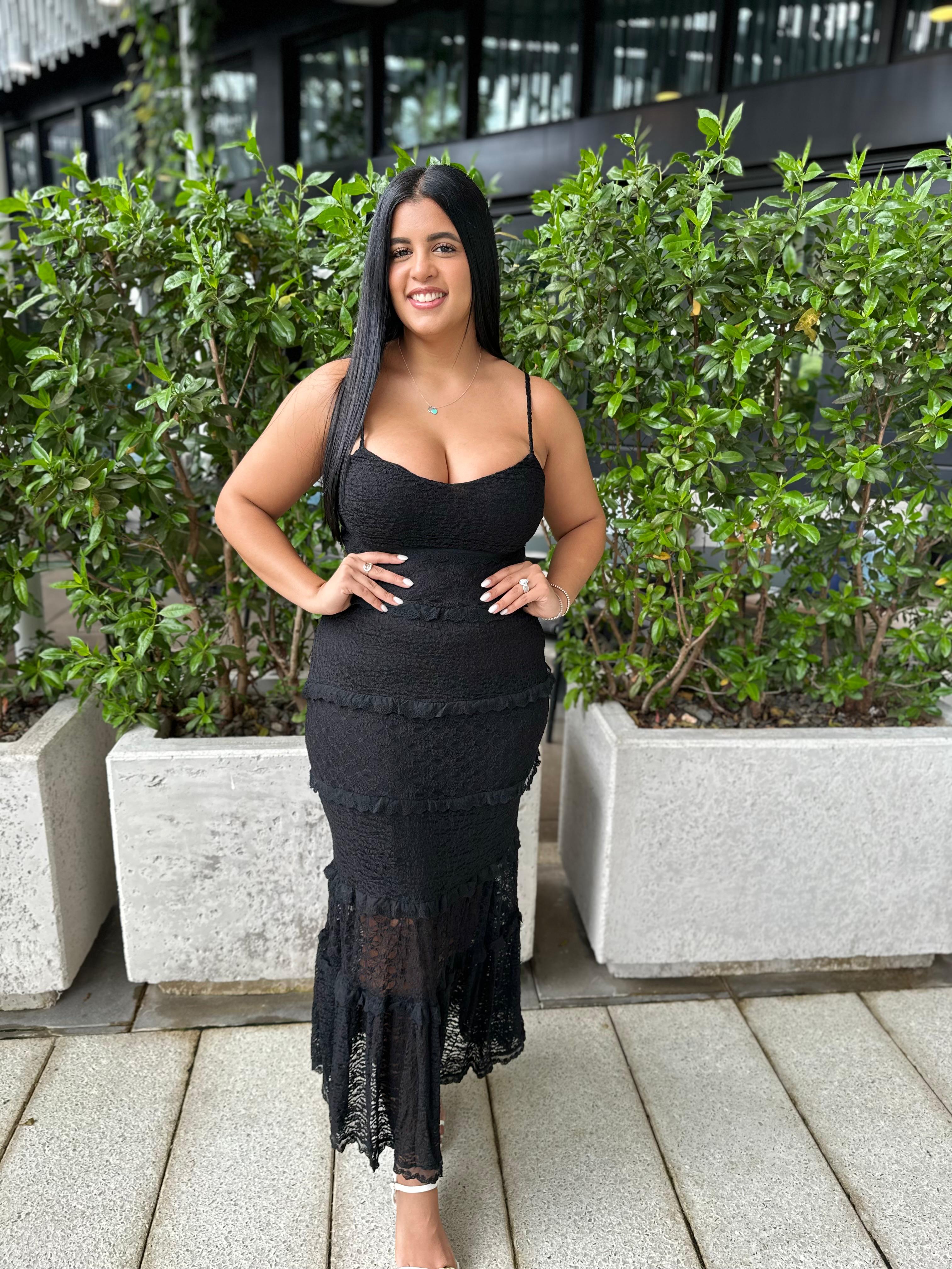 Maré Lace Maxi Dress