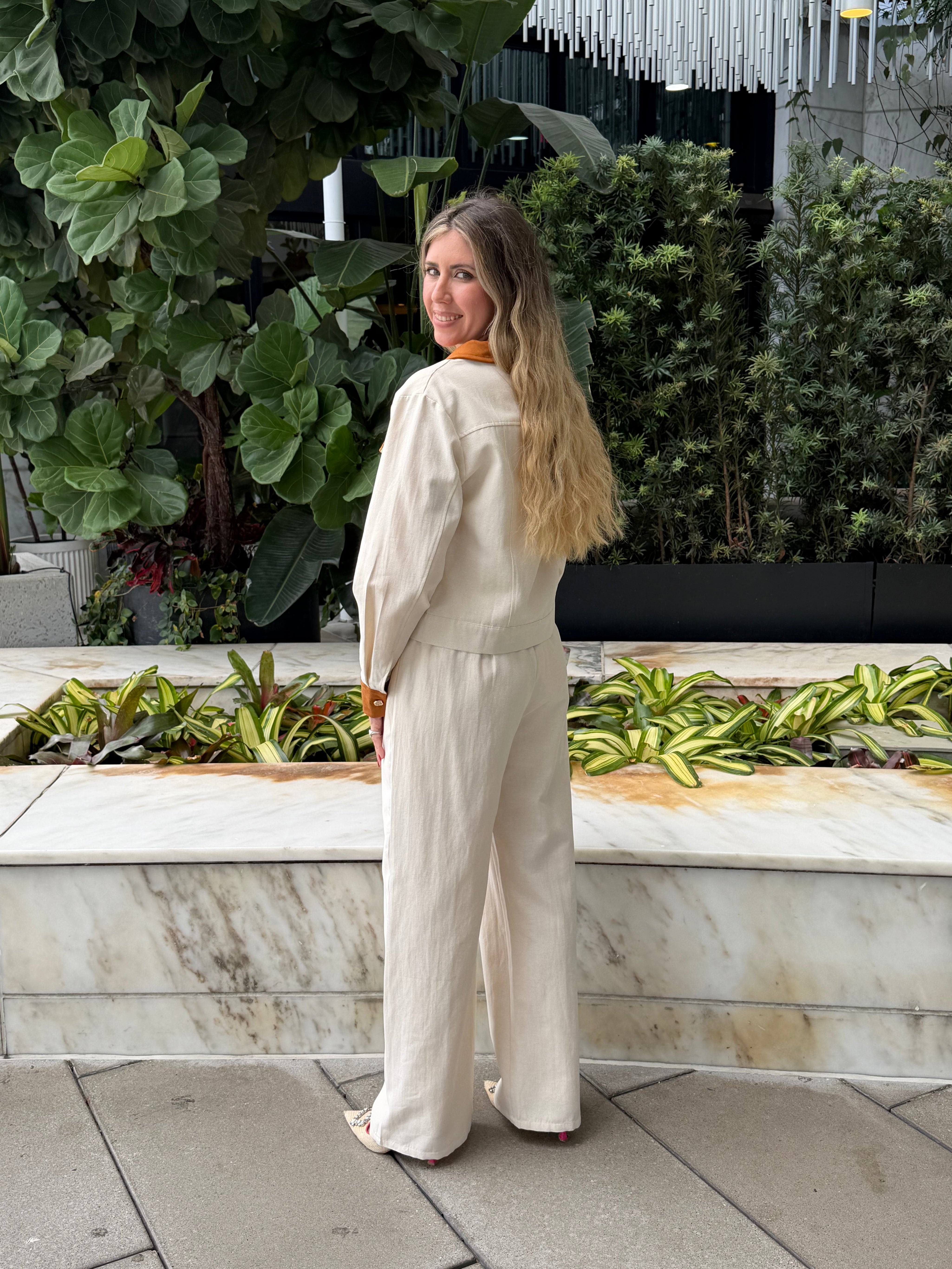 Contrast Detail Collar Jacket & Pant