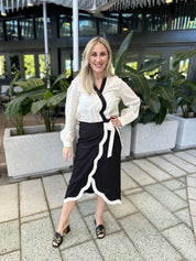 Mono Scallop Jaspre Skirt