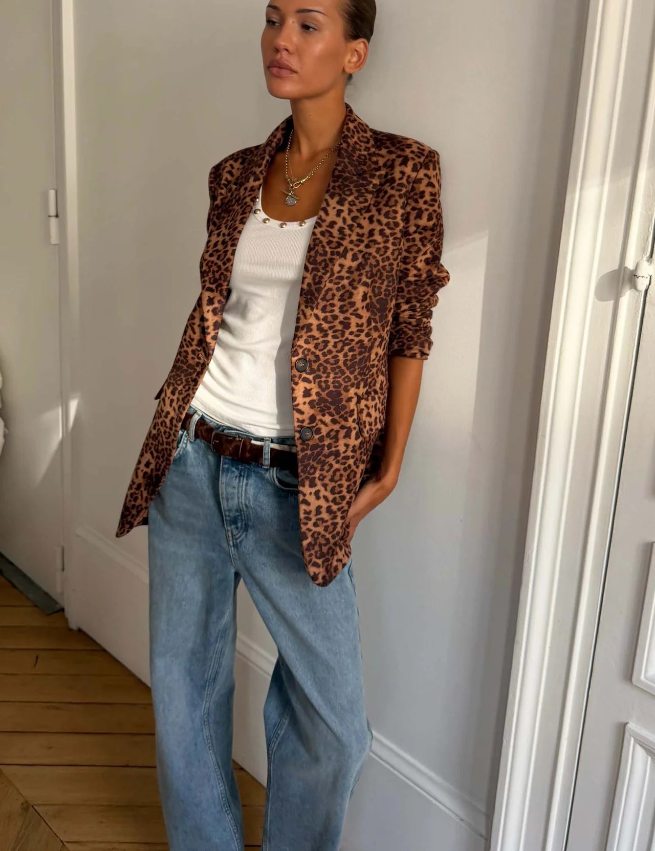never-fully-dressed-leopard-blazer4.webp