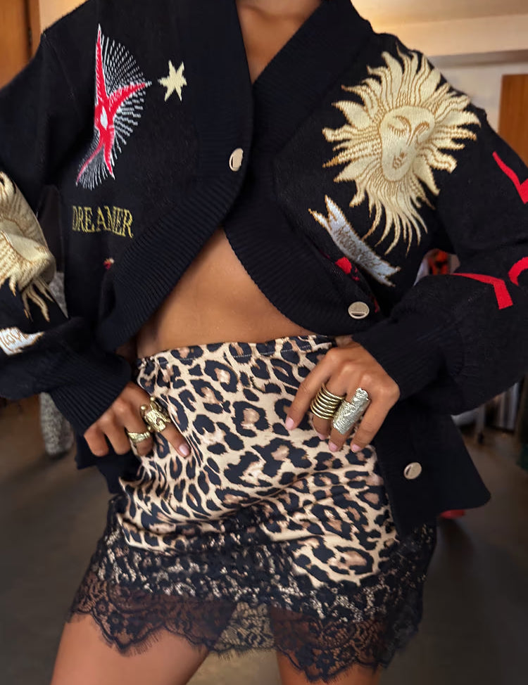 never-fully-dressed-leopard-maeva-4.avif