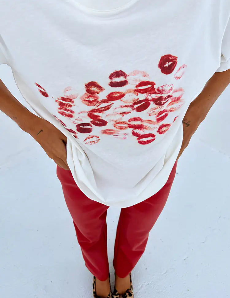 never-fully-dressed-lips-tshirt-4_jpg.webp