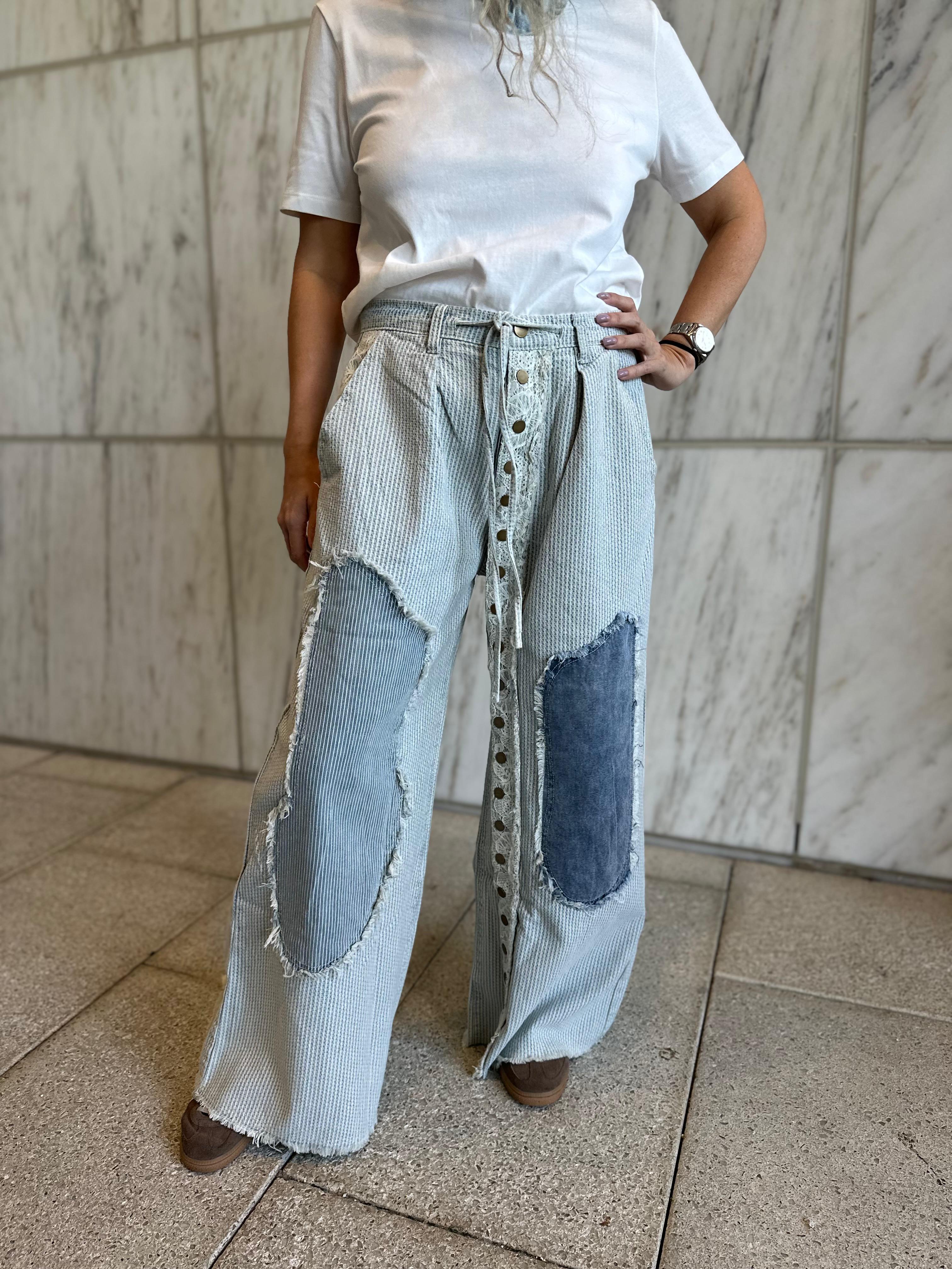 Overlayered Lace Pants
