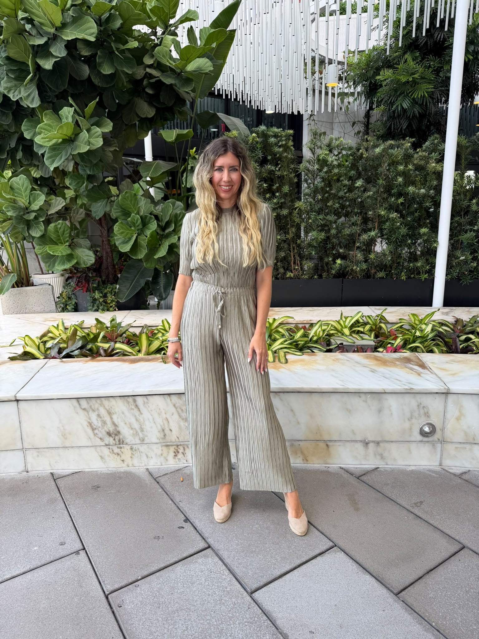 Pleated Drawstring Long Pants
