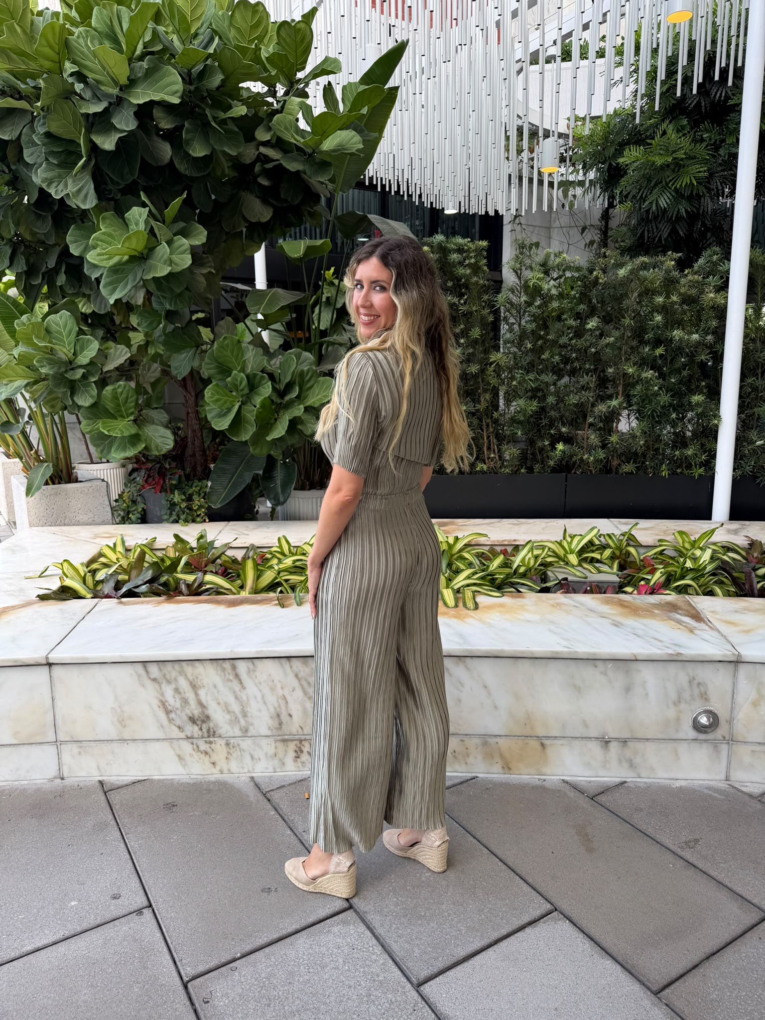 Pleated Drawstring Long Pants