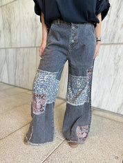 Printed Contrast Straight Pants