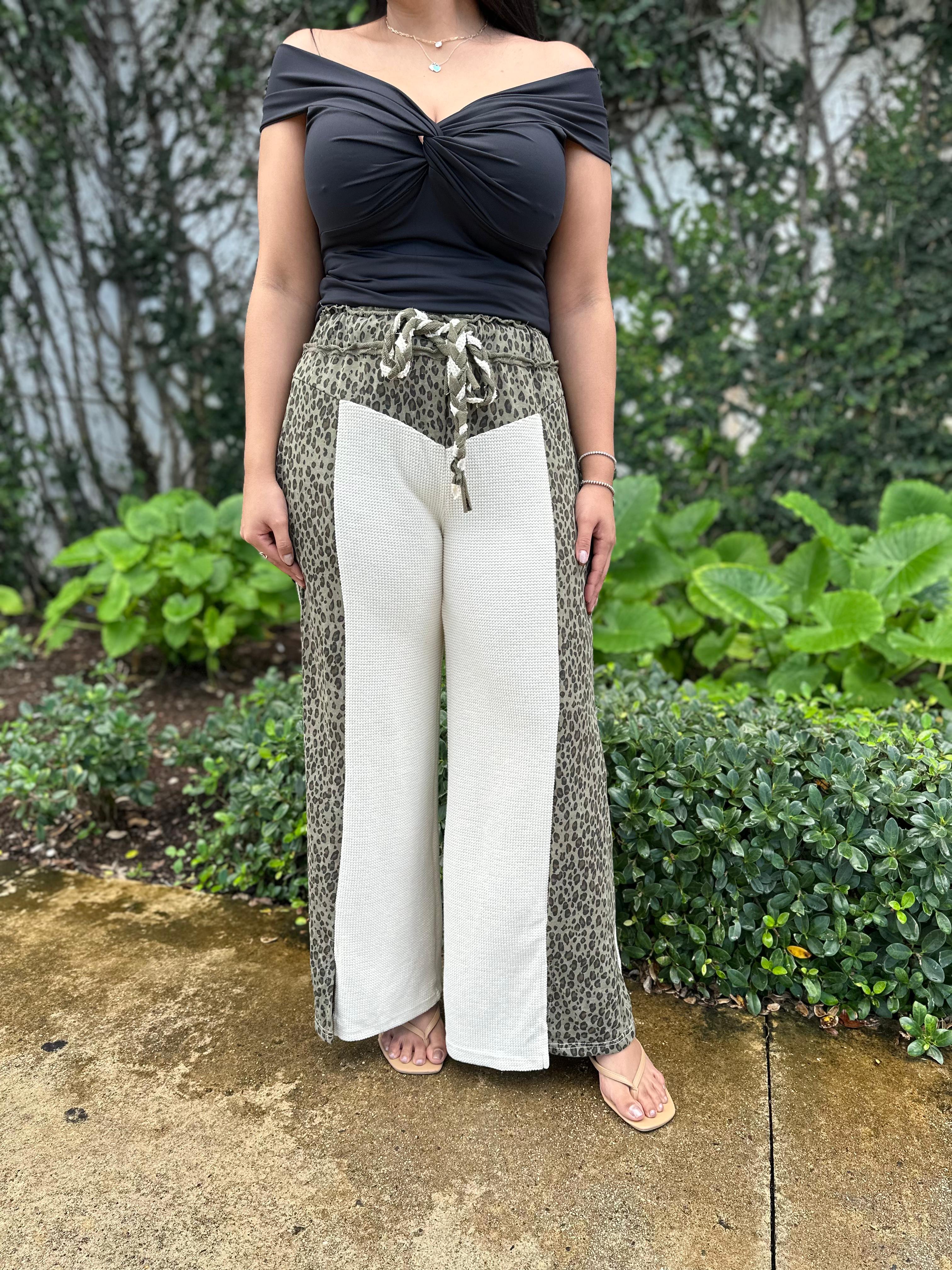 Leopard Contrast Belted Pant